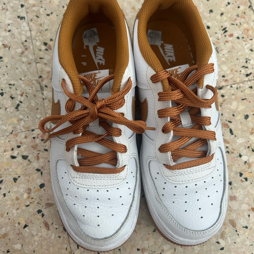 Nike White Leather Sneakers with Burnt Orange Details
